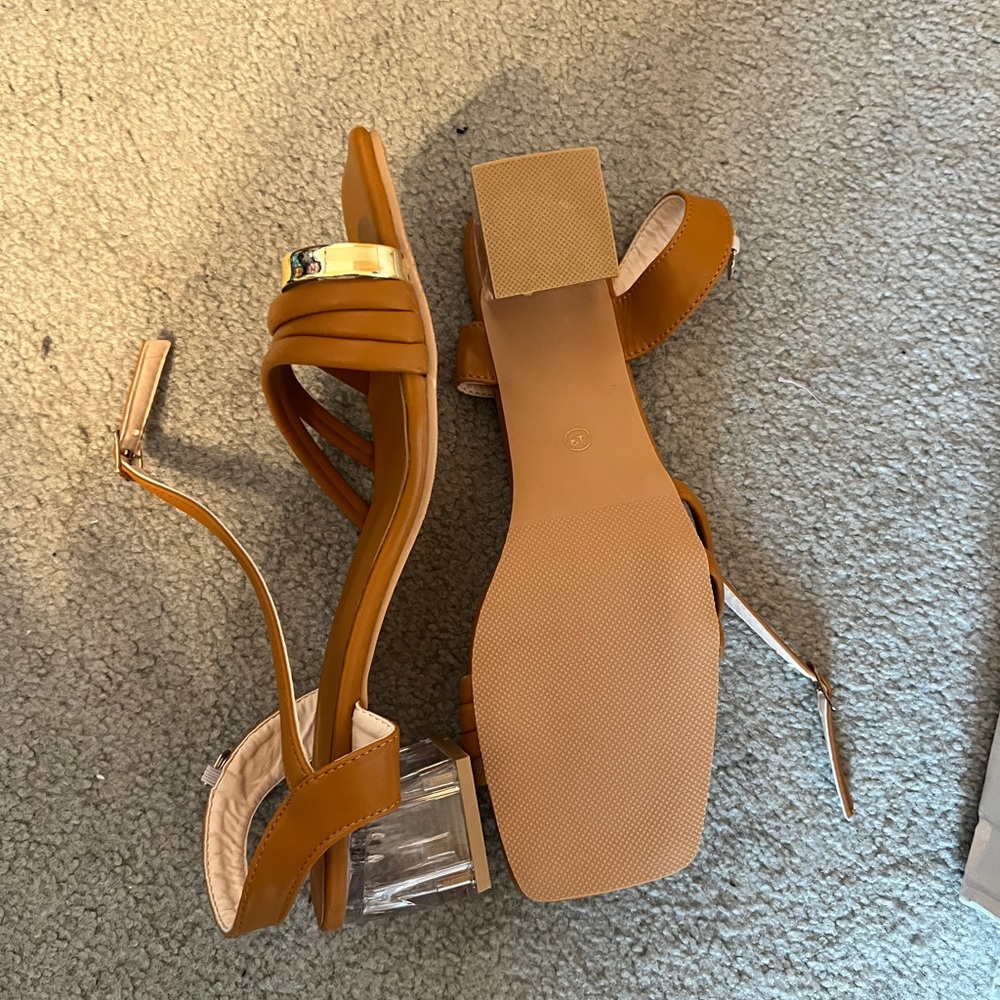 Women’s short heels